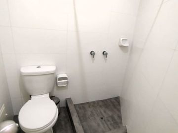 Lindo dpto, 60 m2, cerca al C.C. Salaverry, 2 dorms, 2 baños, 1 estac.