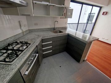 Lindo dpto, 60 m2, cerca al C.C. Salaverry, 2 dorms, 2 baños, 1 estac.