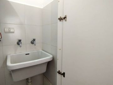 Lindo dpto, 60 m2, cerca al C.C. Salaverry, 2 dorms, 2 baños, 1 estac.