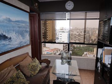 Venta de Departamento de 119 m2 en el Malecón Cisneros - Miraflores