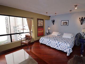 Venta de Departamento de 119 m2 en el Malecón Cisneros - Miraflores