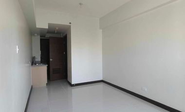 Rent to own 1 bedroom condo for sale in Quantum Residences Buendia Taft Pasay City