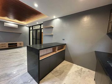 Brand New House & Lot in Tagaytay City-MC