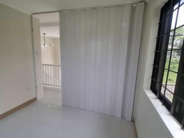 Pre-Owned House & Lot in Buenavista Hills Tagaytay-MC