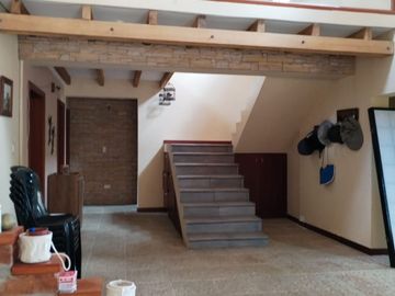 HERMOSA FINCA UBICADA EN CAYAMBE EN VENTA