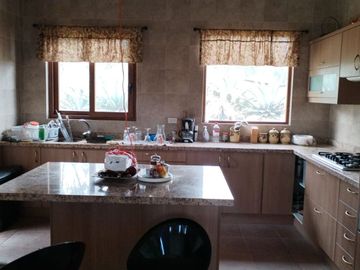 HERMOSA FINCA UBICADA EN CAYAMBE EN VENTA
