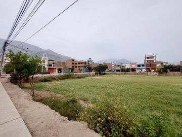 Se Vende Terreno En Esquina - Urb. Los Jardines De Ñaña
