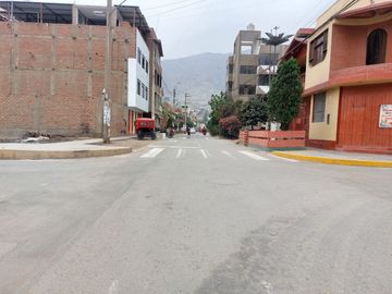 Se Vende Terreno En Esquina - Urb. Los Jardines De Ñaña