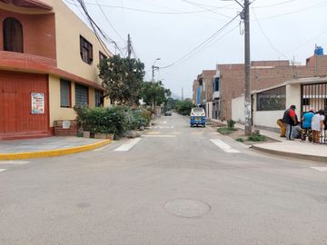 Se Vende Terreno En Esquina - Urb. Los Jardines De Ñaña