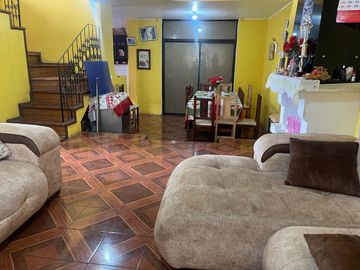 De venta casa de 210 m2 en Sangolquí, Pichincha , Ecuador.