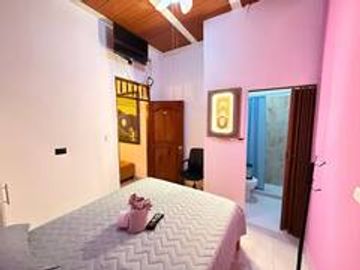 Casa Familiar o Grupal • Cerca del Aeropuerto precio por noche 12 personas