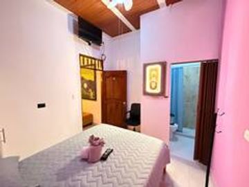 Casa Familiar o Grupal • Cerca del Aeropuerto precio por noche 12 personas