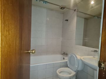 Casa 5 dormitorios 3 baños y estacionamiento San Ramón