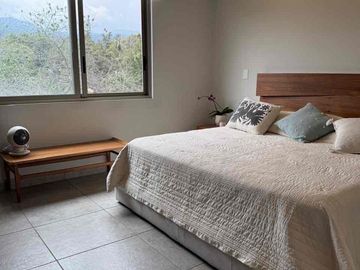 DEPARTAMENTO TORALMENTE AMUEBLADO EN CALZADA DE LOS REYES