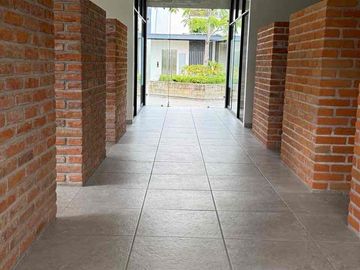 DEPARTAMENTO TORALMENTE AMUEBLADO EN CALZADA DE LOS REYES