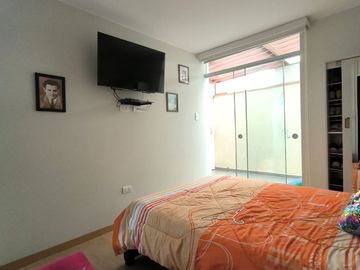Flat 85 M2 - 1Er Piso + Estacionamiento A 2 Cdras De Malecon Bertolotto