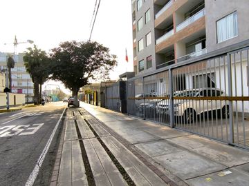 Flat 85 M2 - 1Er Piso + Estacionamiento A 2 Cdras De Malecon Bertolotto