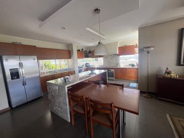 NAYON-VENTA DEPARTAMENTO TIPO CASA