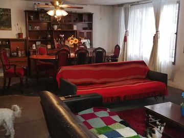 CASA DE UN PISO PARA REMODELAR EN SAN RAMON STGO.3D 1B 5EST. EN $109.990.000 IDEAL INVERSIONISTA