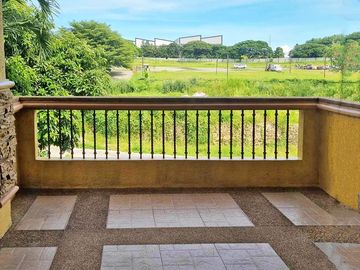 267 sqm Family Home For Sale in Verdana Homes Village, Daang Hari Rd., Cavite City near Ayala Alabang, Alabang Hills, Merville, Aera Heights