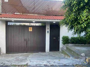 Casa En Venta Avenida Santa Ursula y calle santo tomas, Coyoacan, Cdmx.