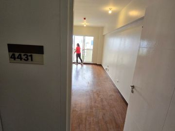 56sqm RENT TO OWN CONDO by DMCI The Aston Place in Taft Ave. Manila near De La Salle