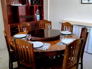 3 Bedroom House with Access to Ocean