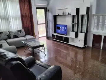3 Bedroom House with Access to Ocean