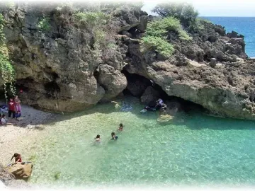 3 Bedroom House with Access to Ocean