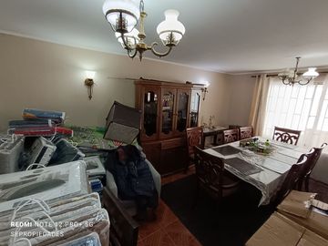 Vendo amplia casa en sector Troncos Viejos, Villa Alemana