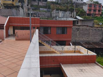 813 CASA RENTERA EN VENTA