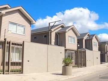 Vendo Casa NUEVA de 2 Pisos en Condominio, La Cruz
