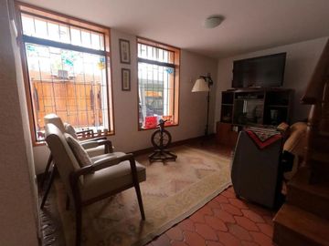 VENTA CASA EN SUSO CERCA LA OVALO HIGUERETA