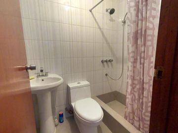 VENTA CASA EN SUSO CERCA LA OVALO HIGUERETA