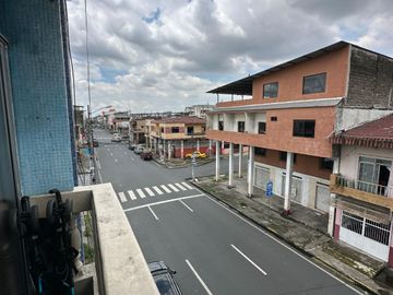 Edificio en venta, Av Garcia Moreno, Guayaquil