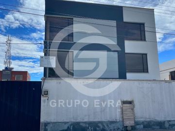 Departamento en renta bajo modalidad de anticresis – Tercera planta, El Cabre, Valle de Los Chillos