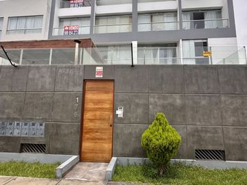 SAN BORJA VENDO LINDO DUPLEX, 4 DORMITORIOS + 2 Estacionamientos, GRAN OPORTUNIDAD