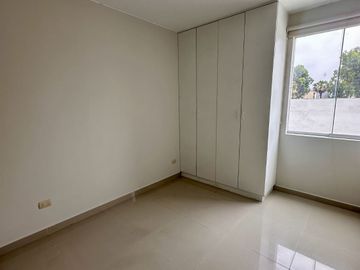 SAN BORJA VENDO LINDO DUPLEX, 4 DORMITORIOS + 2 Estacionamientos, GRAN OPORTUNIDAD