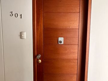 SAN BORJA VENDO LINDO DUPLEX, 4 DORMITORIOS + 2 Estacionamientos, GRAN OPORTUNIDAD