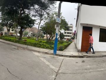Se vende casa como terreno en Santa Anita