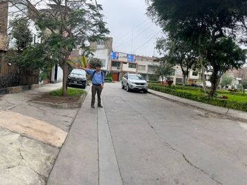 Se vende casa como terreno en Santa Anita