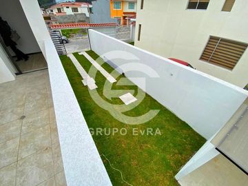 Hermosa Casa Independiente POR ESTRENAR en el Valle de los Chillos