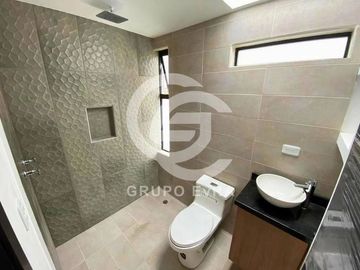 Hermosa Casa Independiente POR ESTRENAR en el Valle de los Chillos