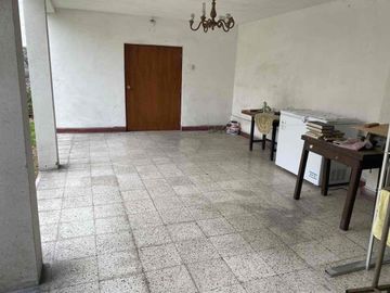 VENDO CASA DE OCASIÓN EN SURCO A POCOS PASOS DE LINDO PARQUE
