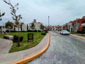 CASA Nueva LA FLORIDA TOLUCA