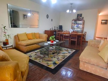 Vendo casa callao frente a mercado santa Rosa