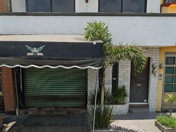 Sk17 Hermosa Casa En REMATE Ideal Para Iniciar Tu Patrimonio Pago En 2 Exhibiciones, EN LAS AMERICAS ECATEPEC Solo Recrsos Propios
