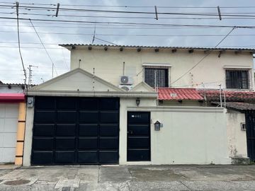 Casa en venta, Bario centenario, Guayaquil