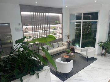 🏢 MIRAFLORES – LINDO Y AMPLIO DEPARTAMENTO 🛏️ 3 Dormitorios con baño c/u + Cochera ✨ Ideal para inversión en Airbnb