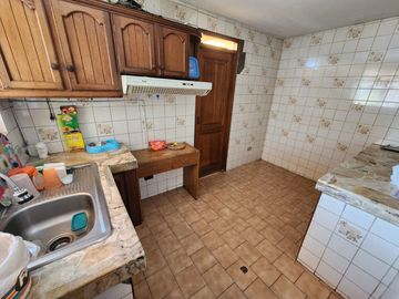 🏡 MAYORAZGO – ATE 🏞️ VENDO HERMOSA CASA FRENTE A PARQUE – 7 DORMITORIOS